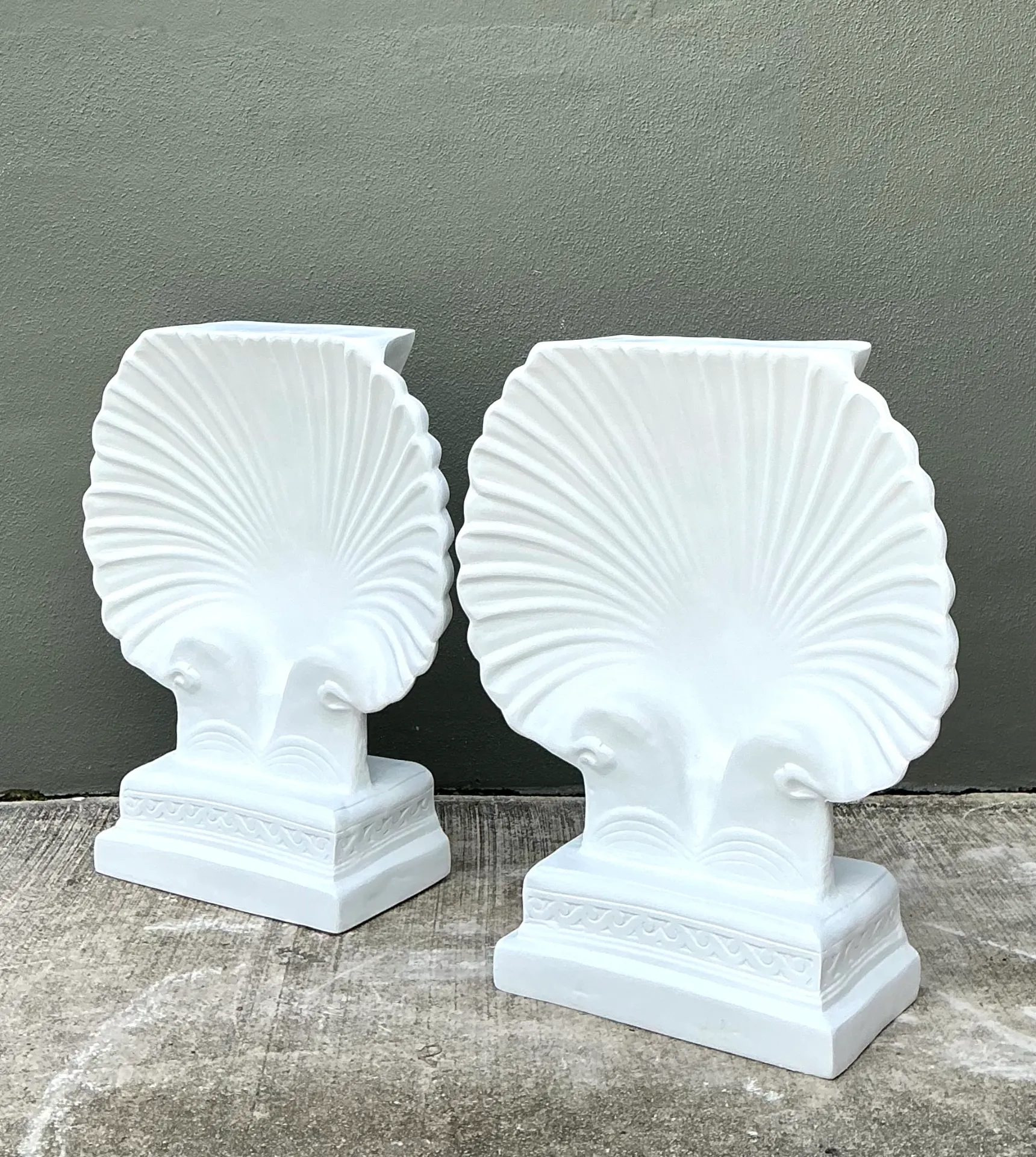 Vintage Cast Fiber Concrete Clam Shall Table Pedestals - Set Of 2 — additional photo 4