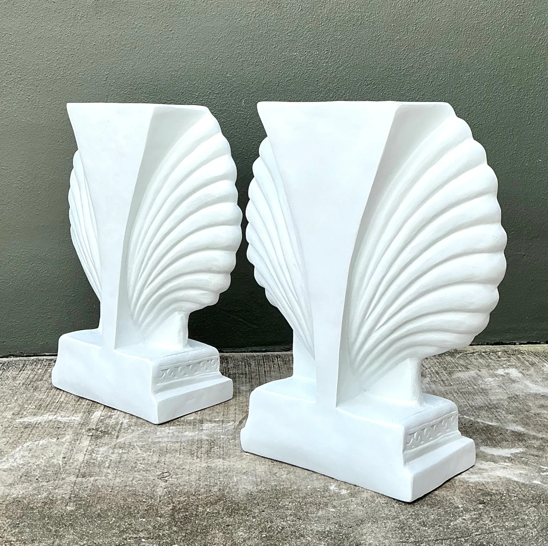 Vintage Cast Fiber Concrete Clam Shall Table Pedestals - Set Of 2 — additional photo 5