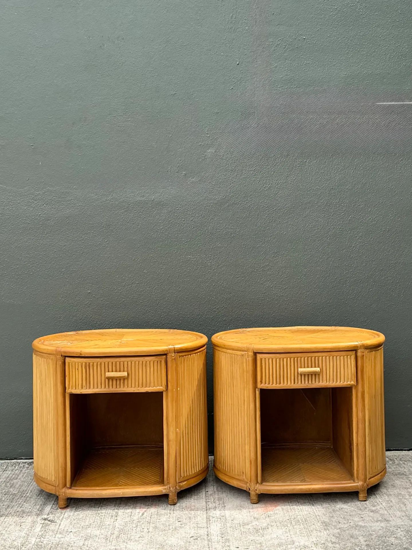 Vintage Rattan Oval Nightstands - A Pair — additional photo 3