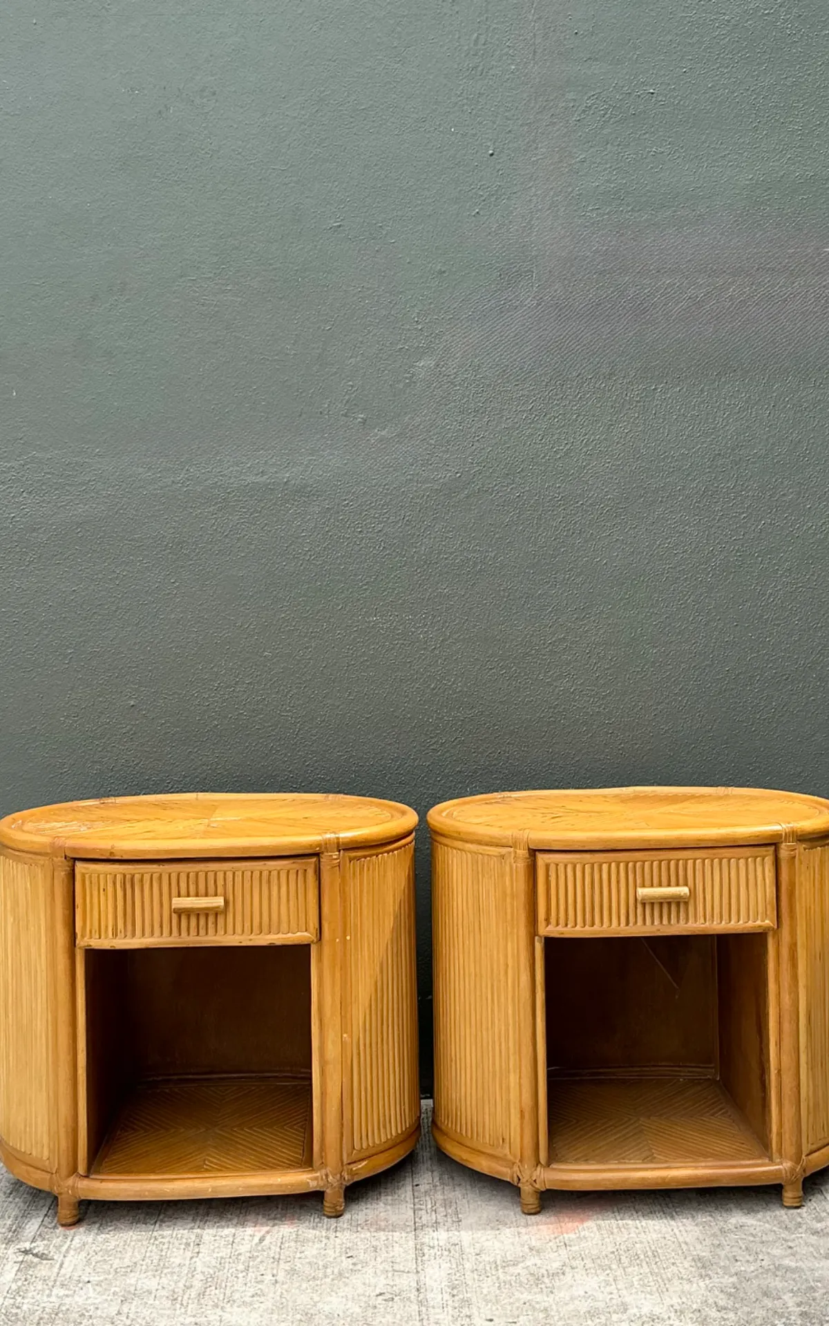 Vintage Rattan Oval Nightstands - A Pair — additional photo 3