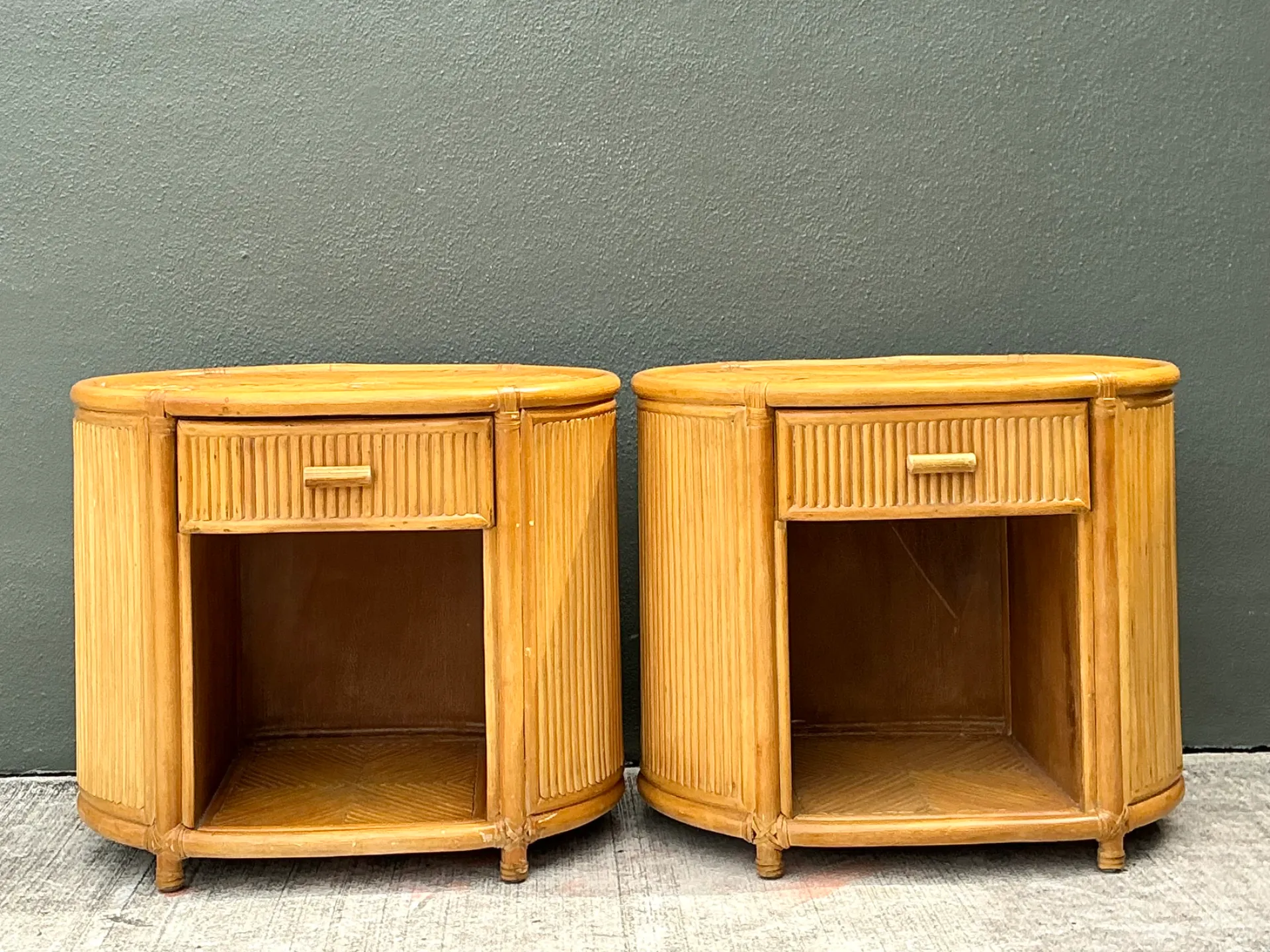 Vintage Rattan Oval Nightstands - A Pair — additional photo 5