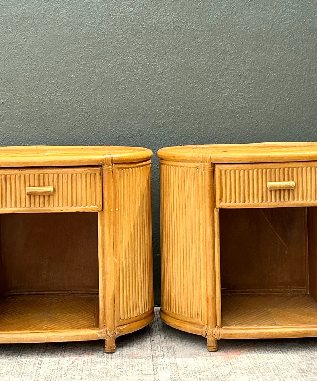 Vintage Rattan Oval Nightstands - A Pair — additional photo 5