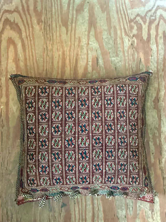 Vintage Monumental Kilim Throw Pillow — additional photo 7