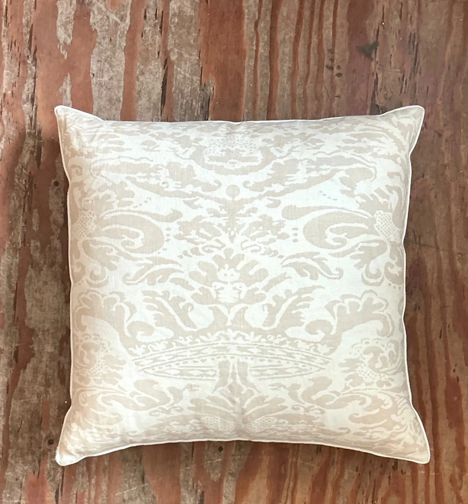 Vintage Quadrille “Bromante” Tinted Linen Throw Pillow — additional photo 6