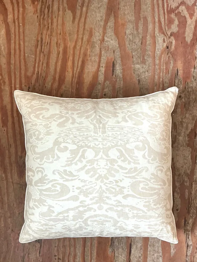 Vintage Quadrille “Bromante” Tinted Linen Throw Pillow — additional photo 4