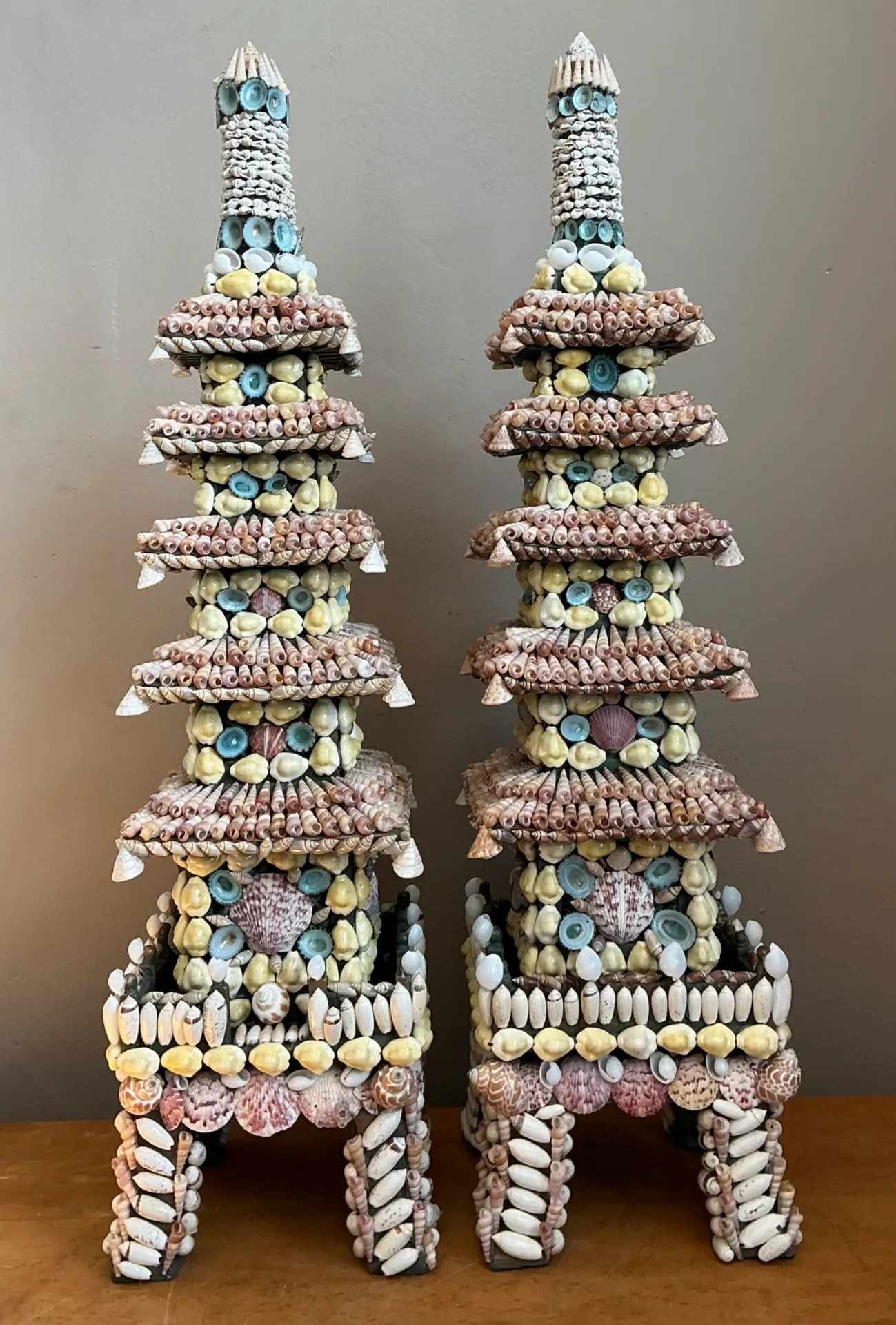 Vintage Shell Encrusted Pagodas - A Pair — additional photo 3
