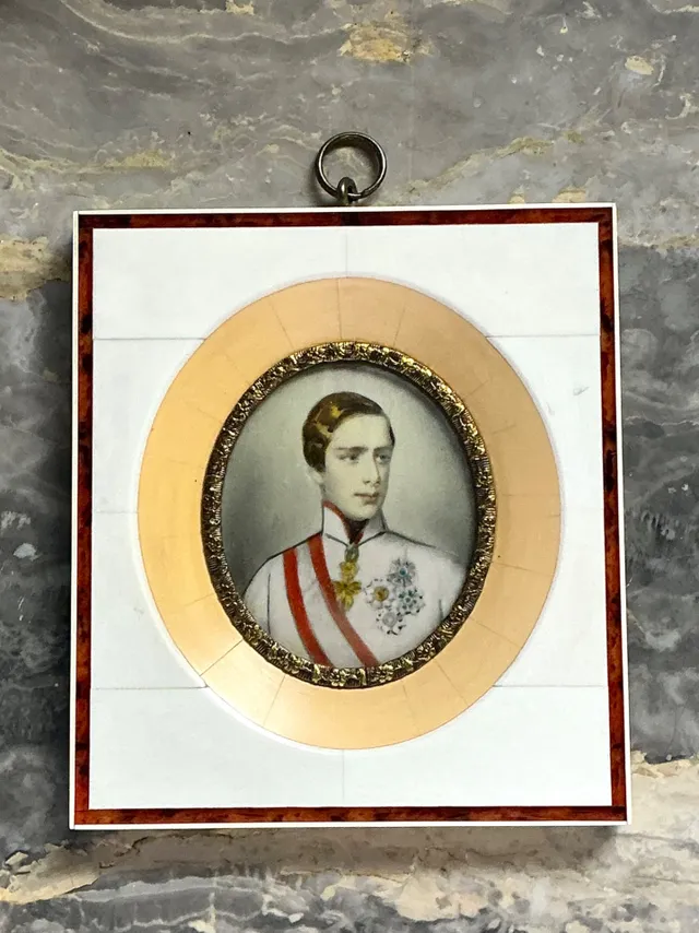 Vintage Hand-Painted Portrait Miniature — additional photo 1