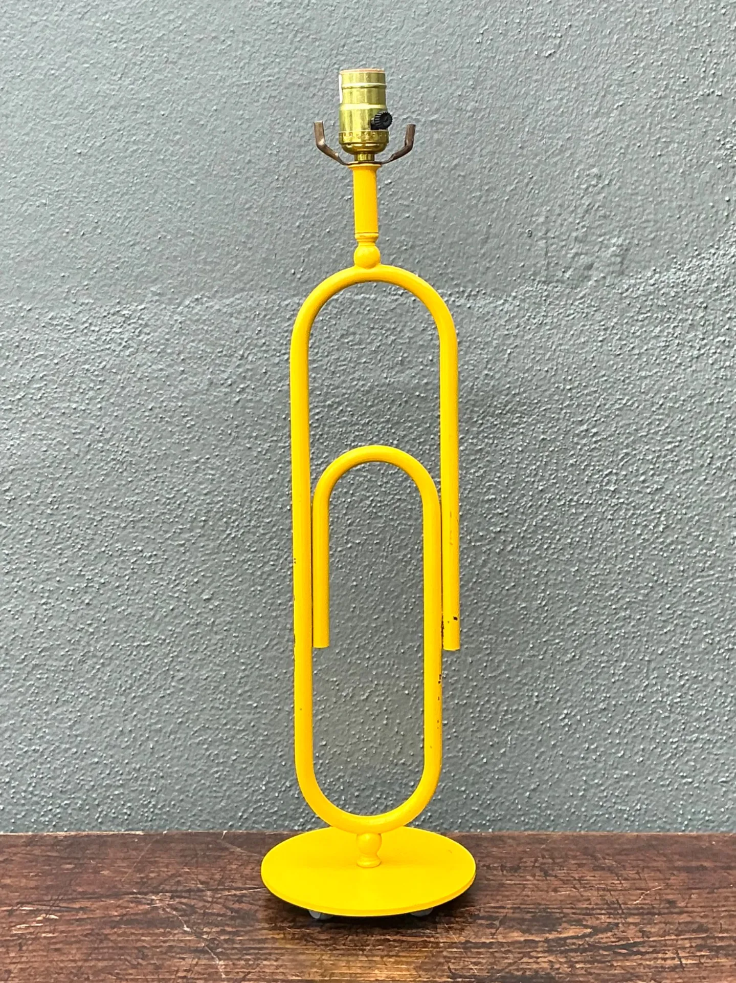 Vintage Yellow Metal Paperclip Table Lamp — additional photo 1