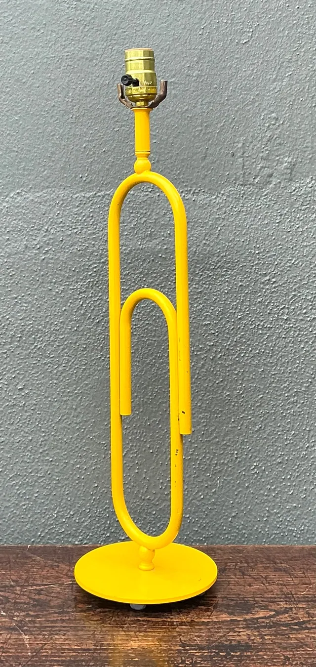 Vintage Yellow Metal Paperclip Table Lamp — additional photo 4
