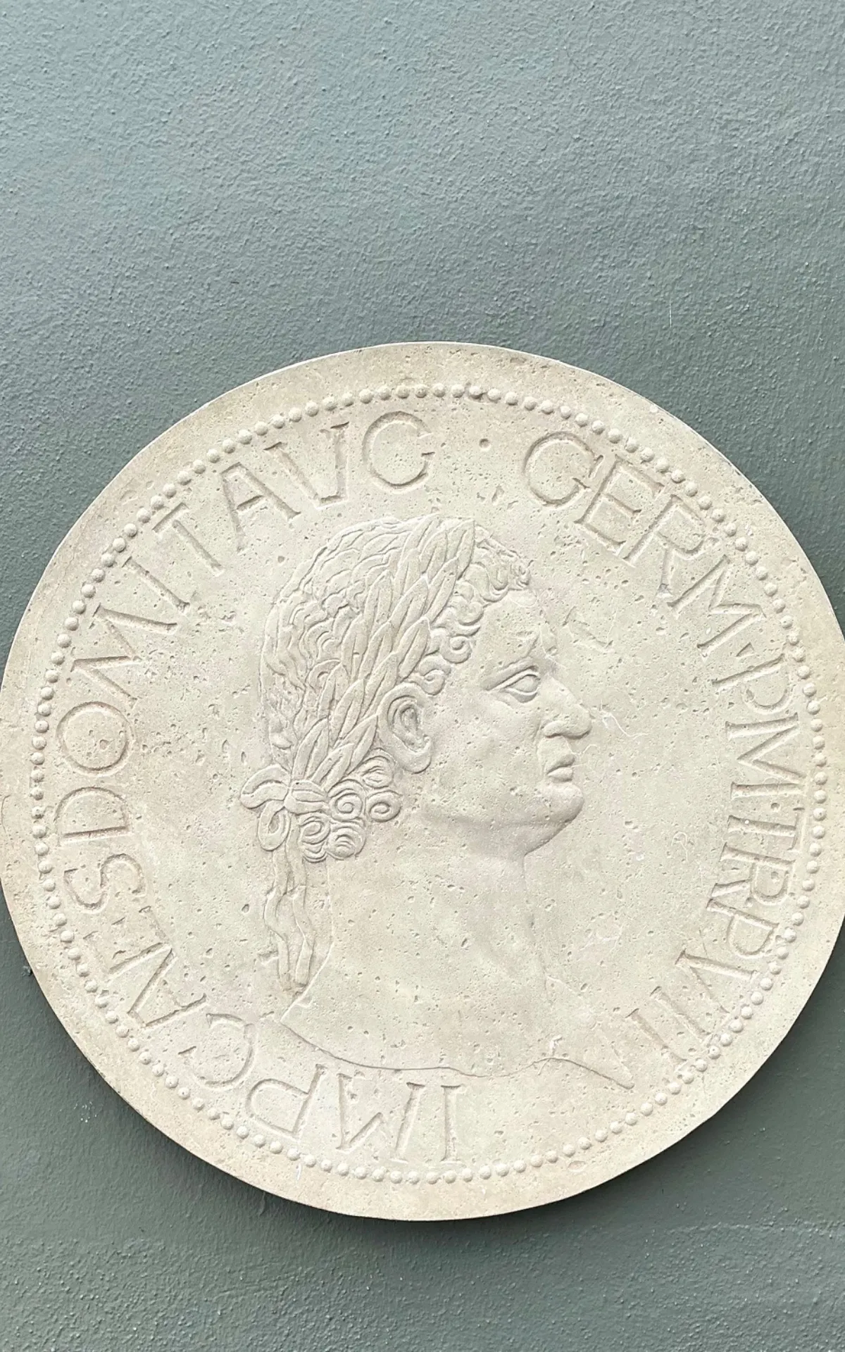 Vintage Roman Emperor Plaster Medallion — additional photo 2