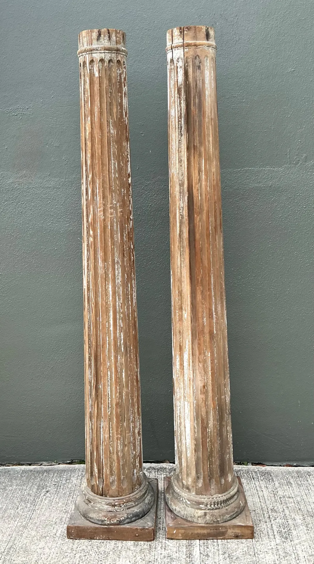Vintage Wooden Architectural Columns - Pair — additional photo 3