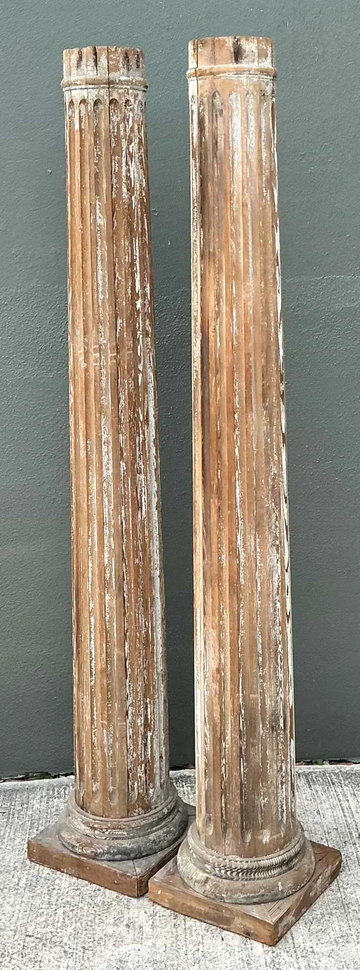 Vintage Wooden Architectural Columns - Pair — additional photo 4