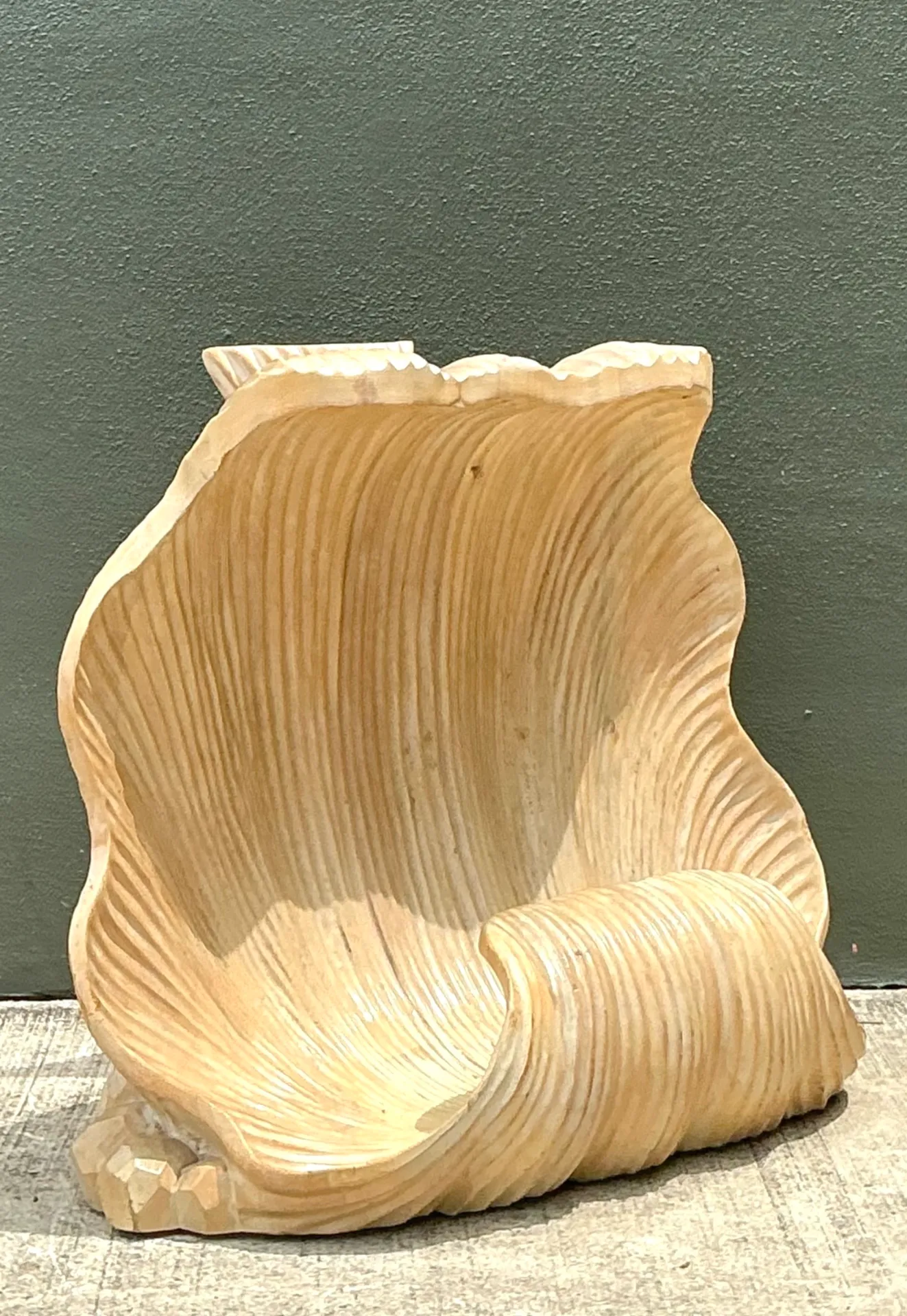 Vintage Natural Shell Carved Console Pedestal — additional photo 6