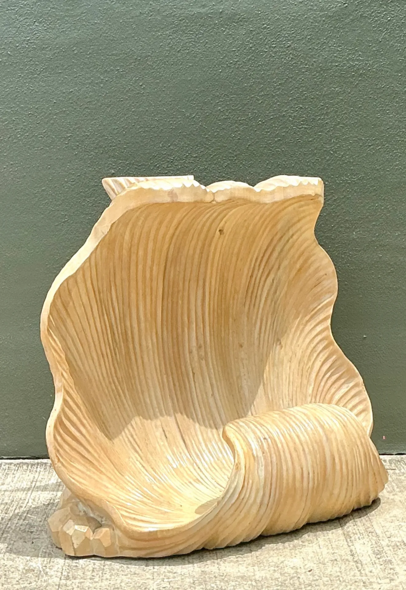 Vintage Natural Shell Carved Console Pedestal — additional photo 8