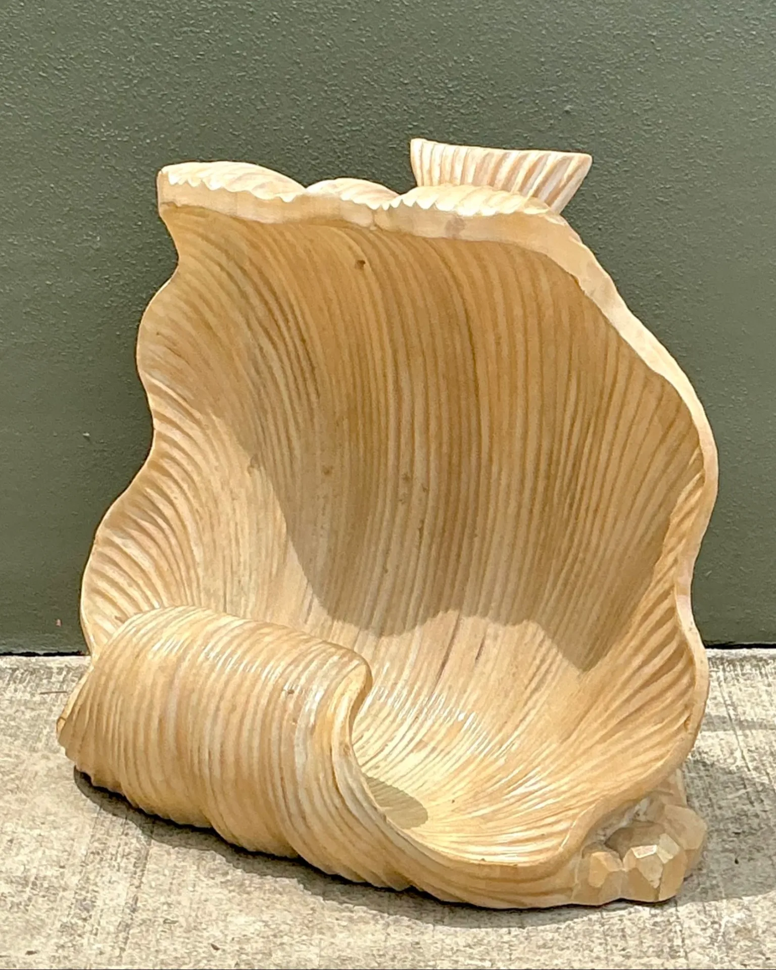 Vintage Natural Shell Carved Console Pedestal — additional photo 3