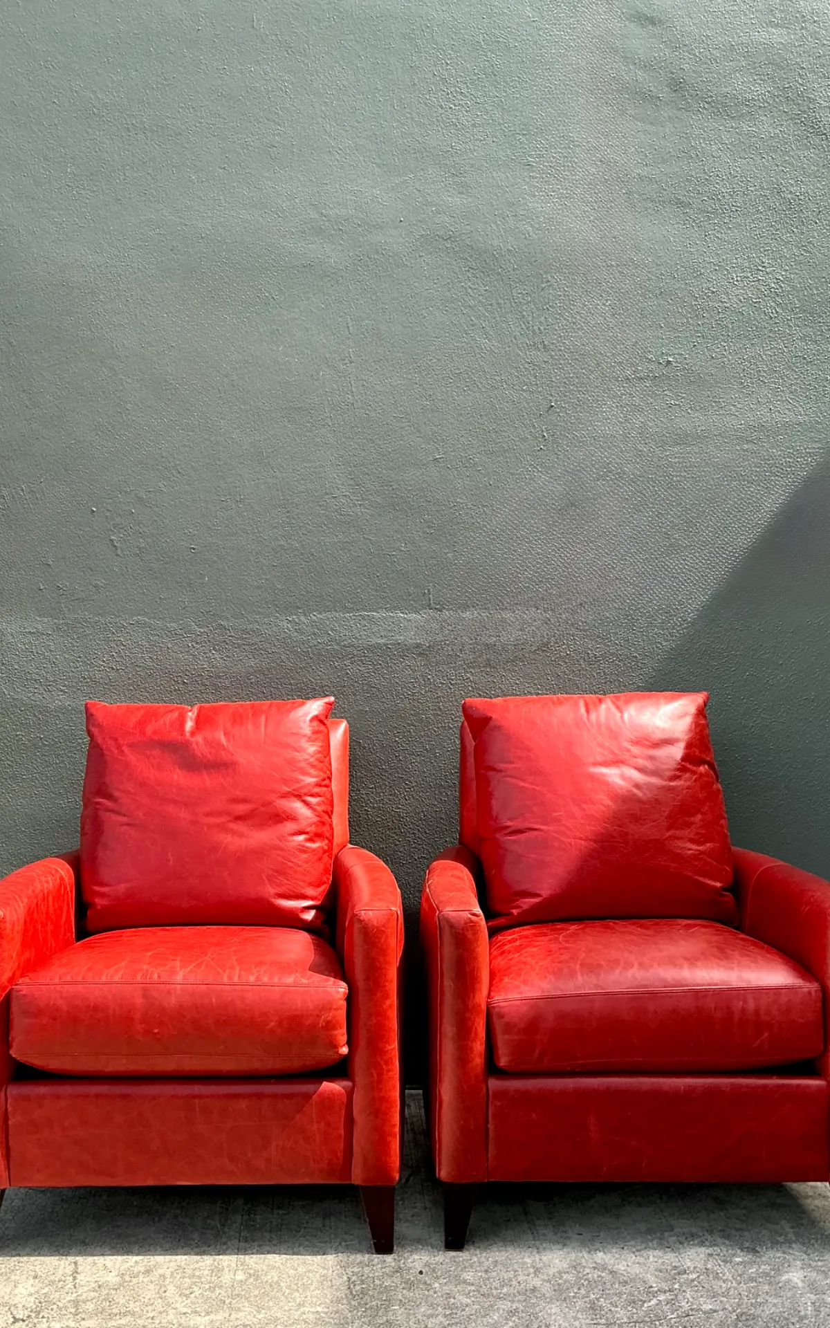 Vintage Bassett Red Leather Club Chairs - A Pair — additional photo 4