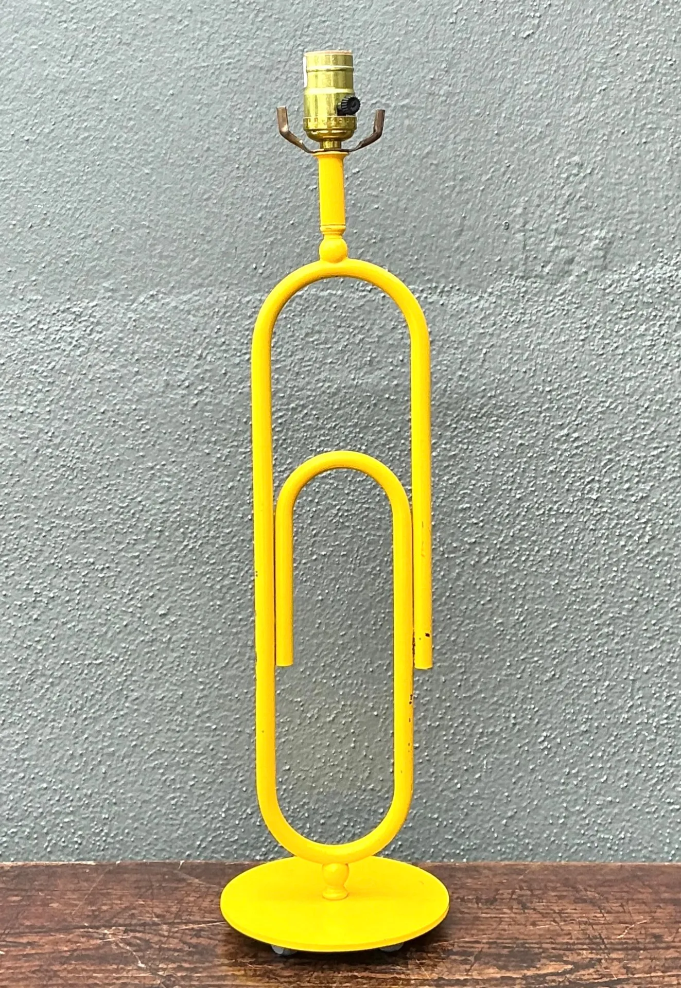 Vintage Yellow Metal Paperclip Table Lamp — additional photo 6