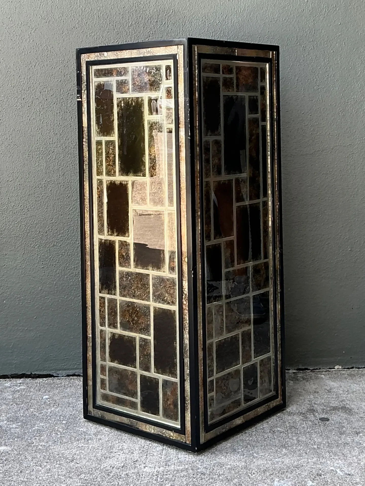Vintage Eglomise Geometric Glass Pedestal — additional photo 2