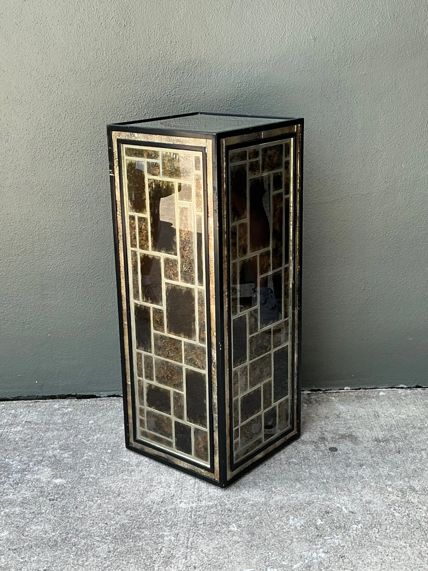 Vintage Eglomise Geometric Glass Pedestal — additional photo 1
