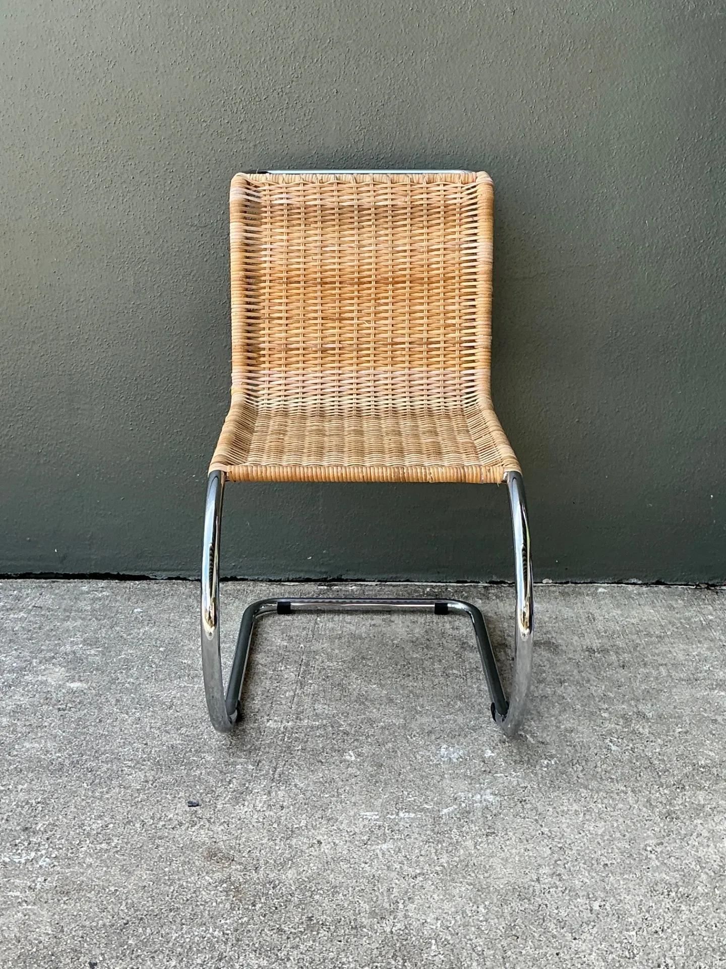 Vintage Mies Van Der Rohe For Knoll Woven Rattan Cantilevered Chair — additional photo 3