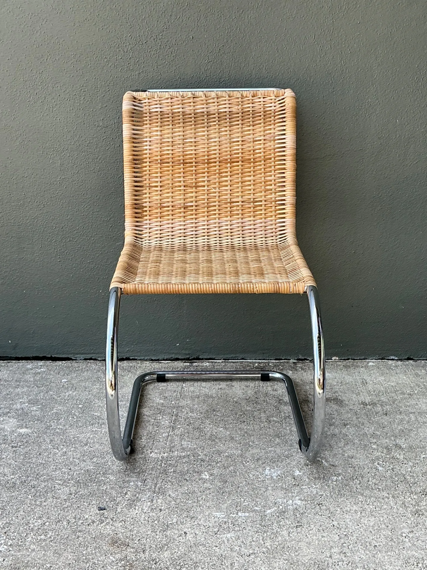 Vintage Mies Van Der Rohe For Knoll Woven Rattan Cantilevered Chair — additional photo 4