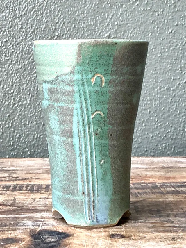 Vintage Studio Pottery Green Vase — additional photo 4