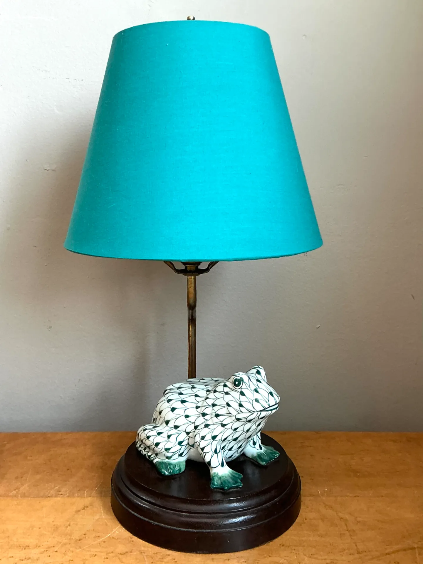 Vintage Ceramic Frog Table Lamp — additional photo 2