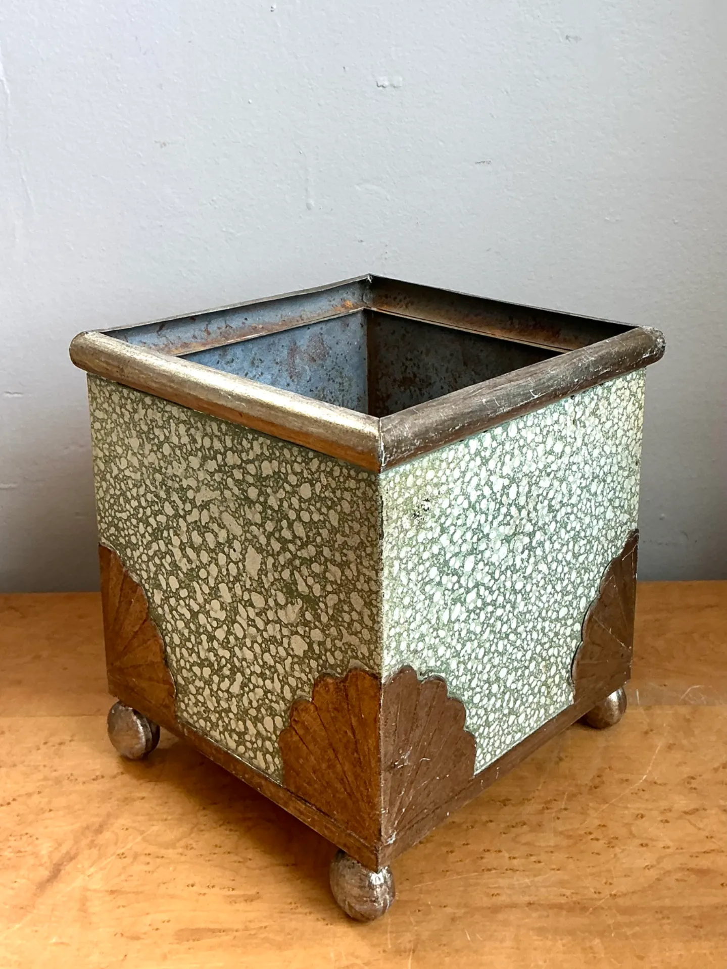 Vintage Painted Cache Pot with Shell Detail — additional photo 8