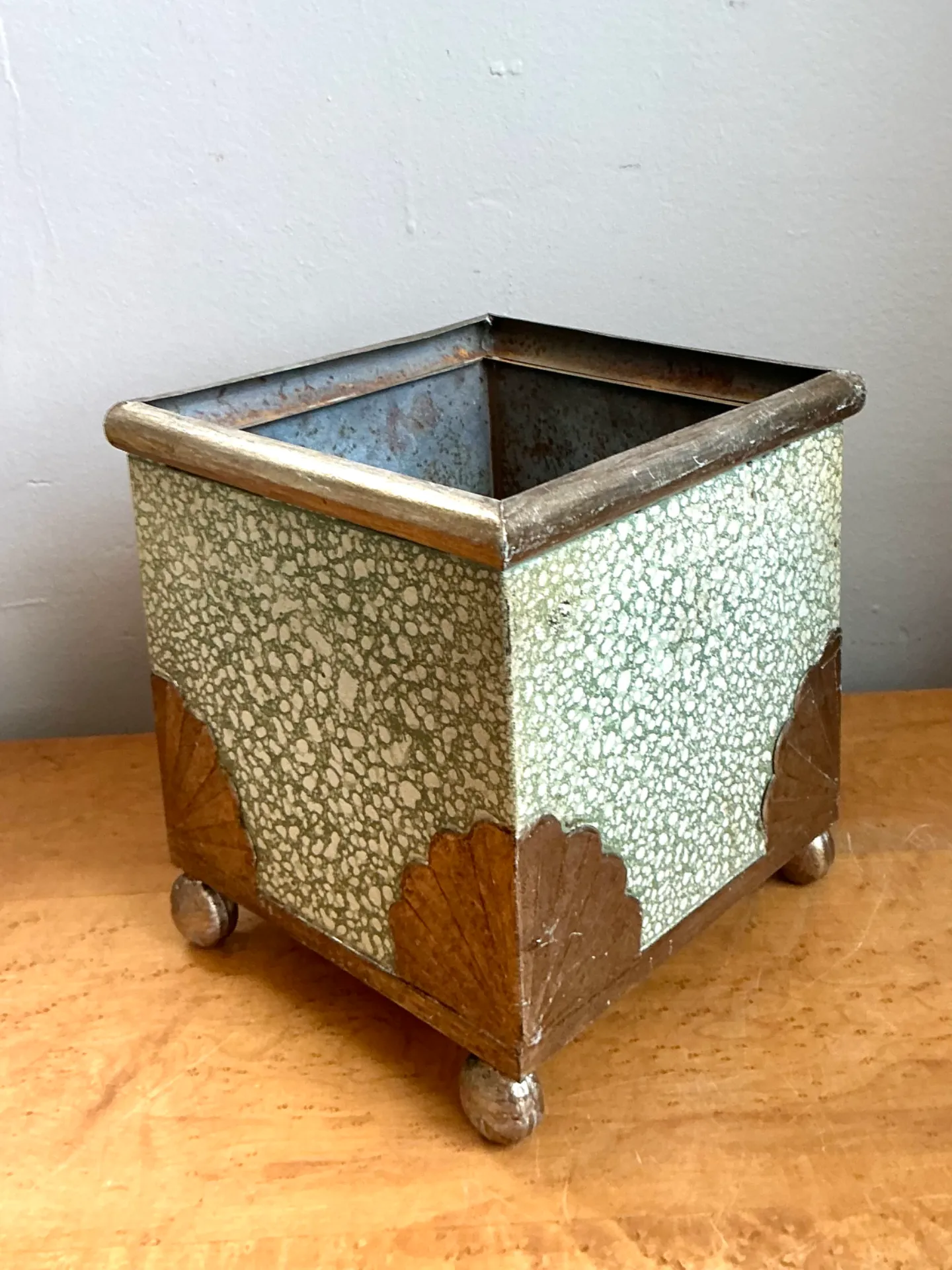 Vintage Painted Cache Pot with Shell Detail — additional photo 3