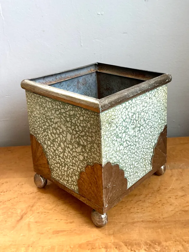 Vintage Painted Cache Pot with Shell Detail — additional photo 3
