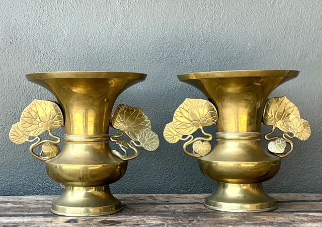Vintage Brass Ginko Motif Vases - A Pair — additional photo 8