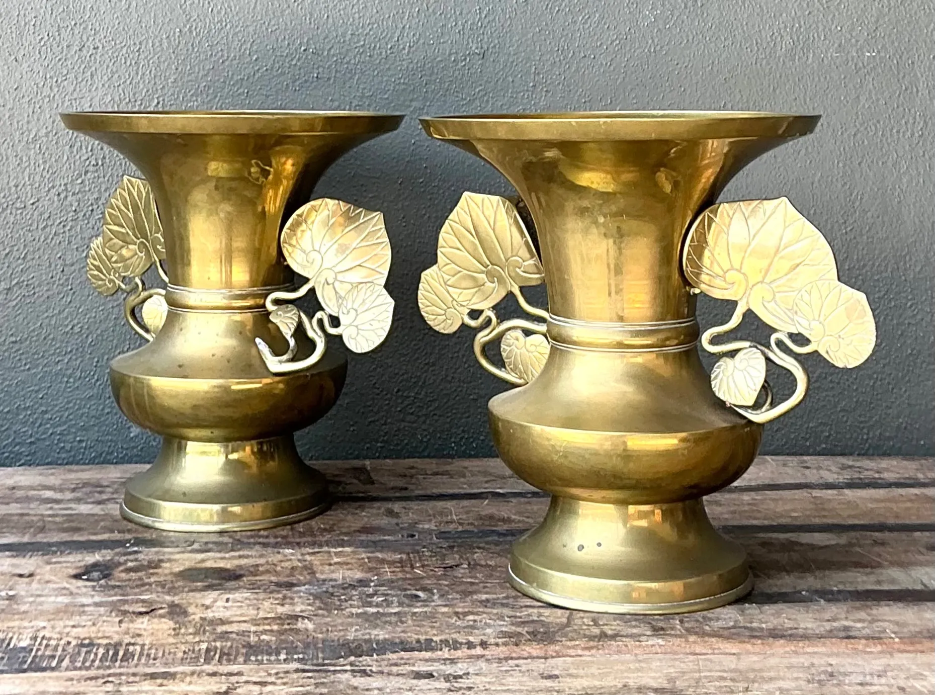 Vintage Brass Ginko Motif Vases - A Pair — additional photo 2