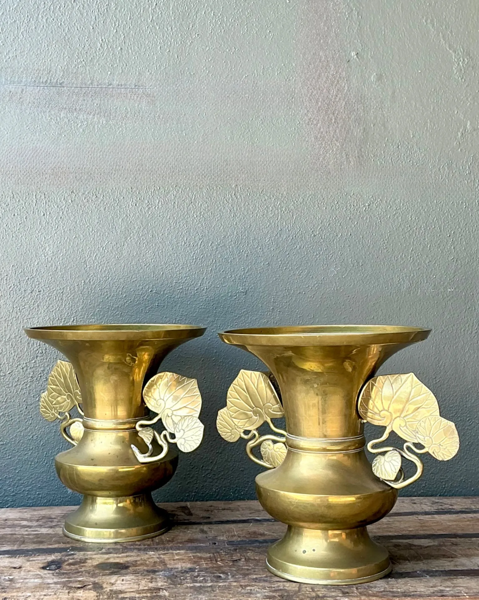 Vintage Brass Ginko Motif Vases - A Pair — additional photo 6