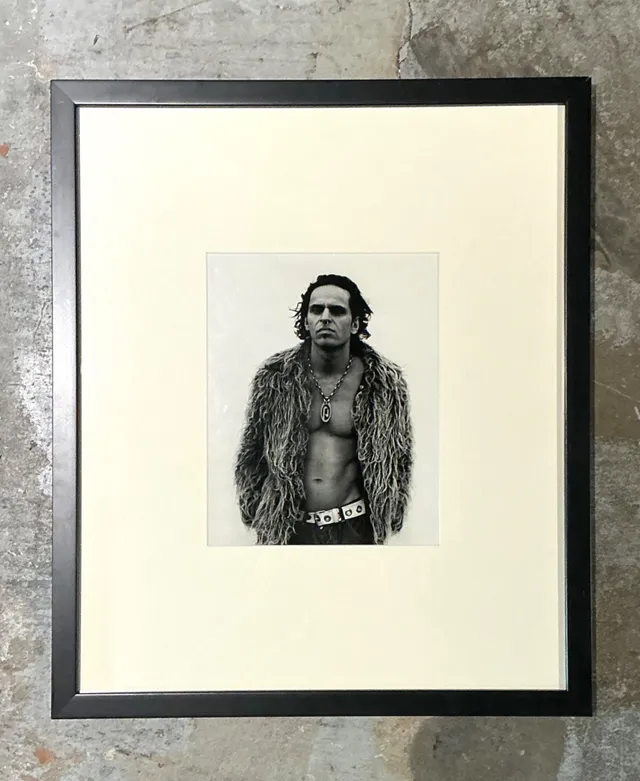 Vintage Framed Black and White Fashion Portrait — additional photo 3