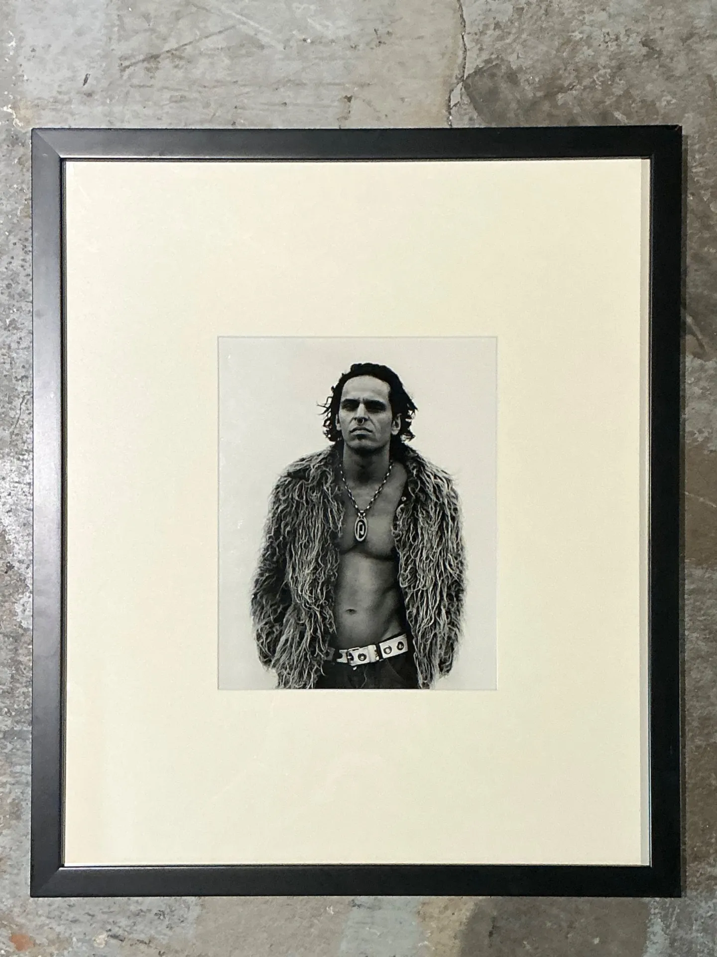 Vintage Framed Black and White Fashion Portrait — additional photo 1