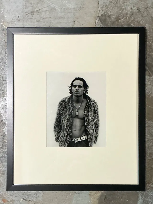 Vintage Framed Black and White Fashion Portrait — additional photo 1