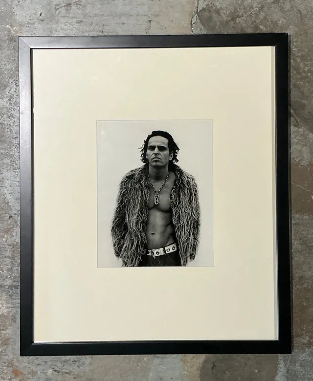 Vintage Framed Black and White Fashion Portrait — additional photo 4