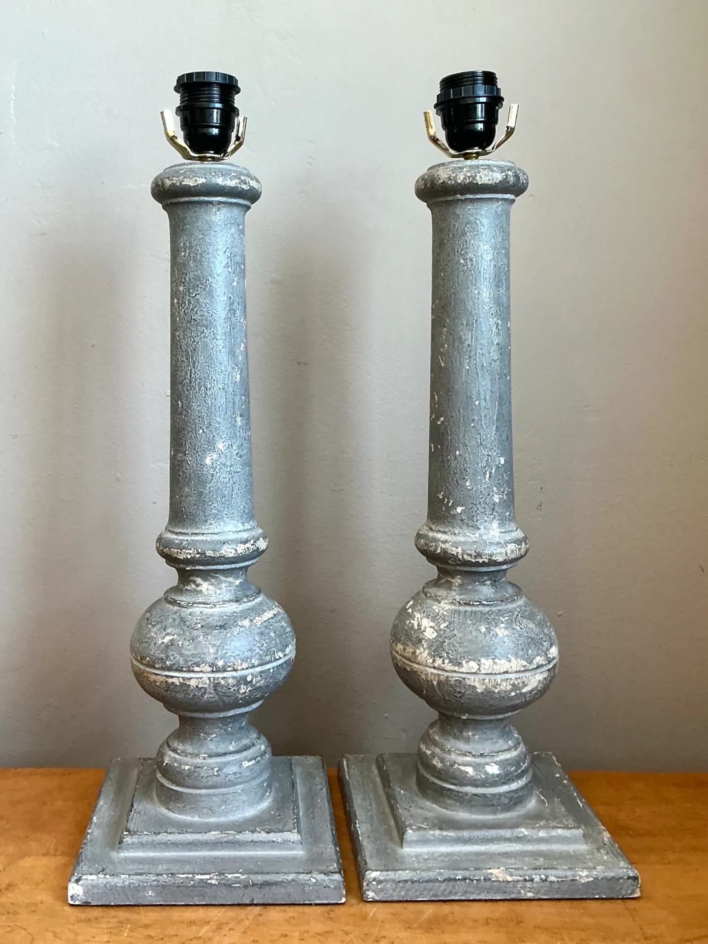Vintage Distressed Wood Table Lamps - Pair — additional photo 8