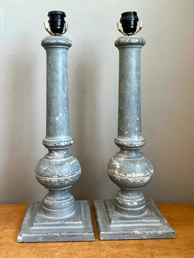 Vintage Distressed Wood Table Lamps - Pair — additional photo 5