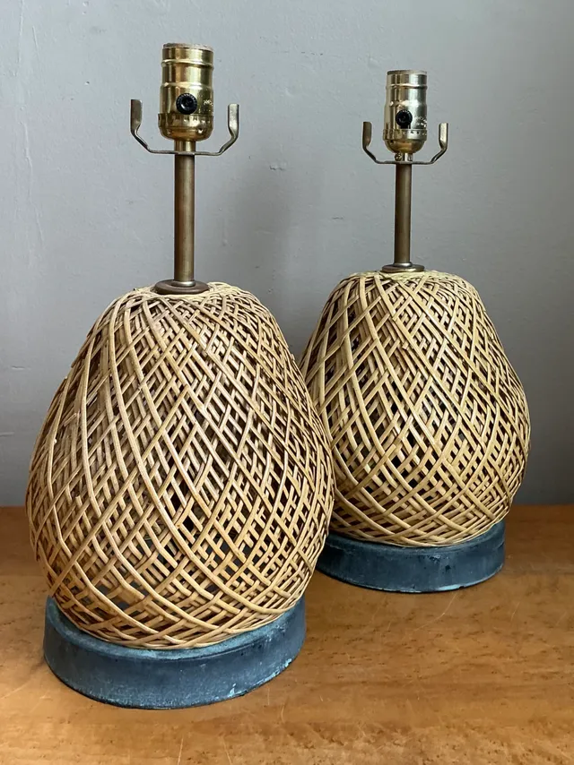 Vintage Rattan and Verdigris Metal Table Lamps - Pair — additional photo 3