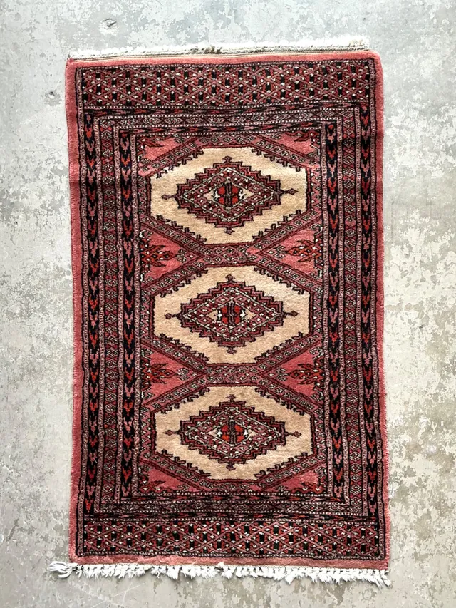 Vintage Persian Hand-Knotted Geometric Rug — additional photo 1