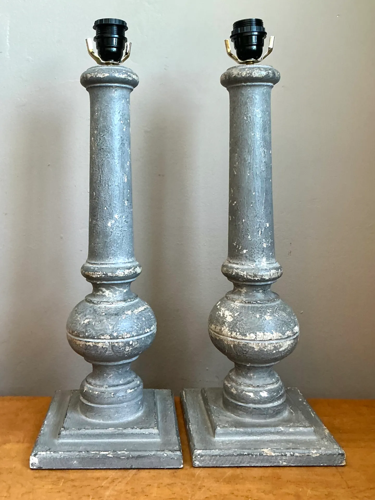 Vintage Distressed Wood Table Lamps - Pair — additional photo 7