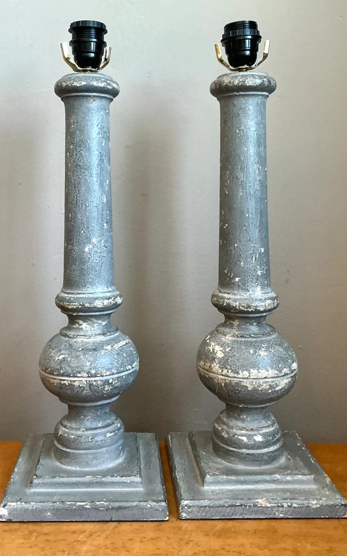Vintage Distressed Wood Table Lamps - Pair — additional photo 7