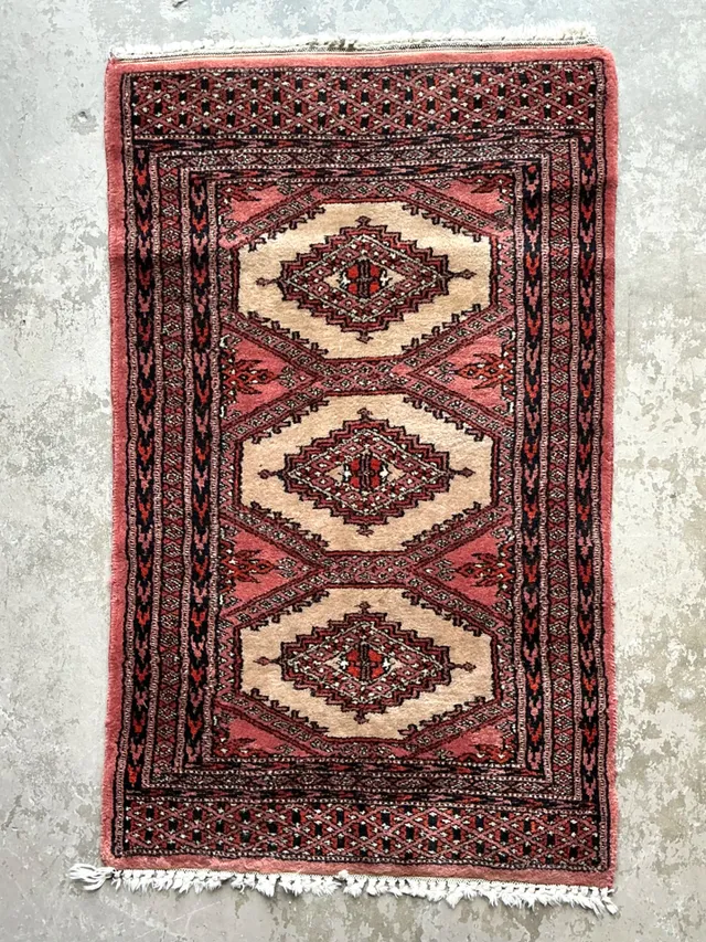 Vintage Persian Hand-Knotted Geometric Rug — additional photo 5