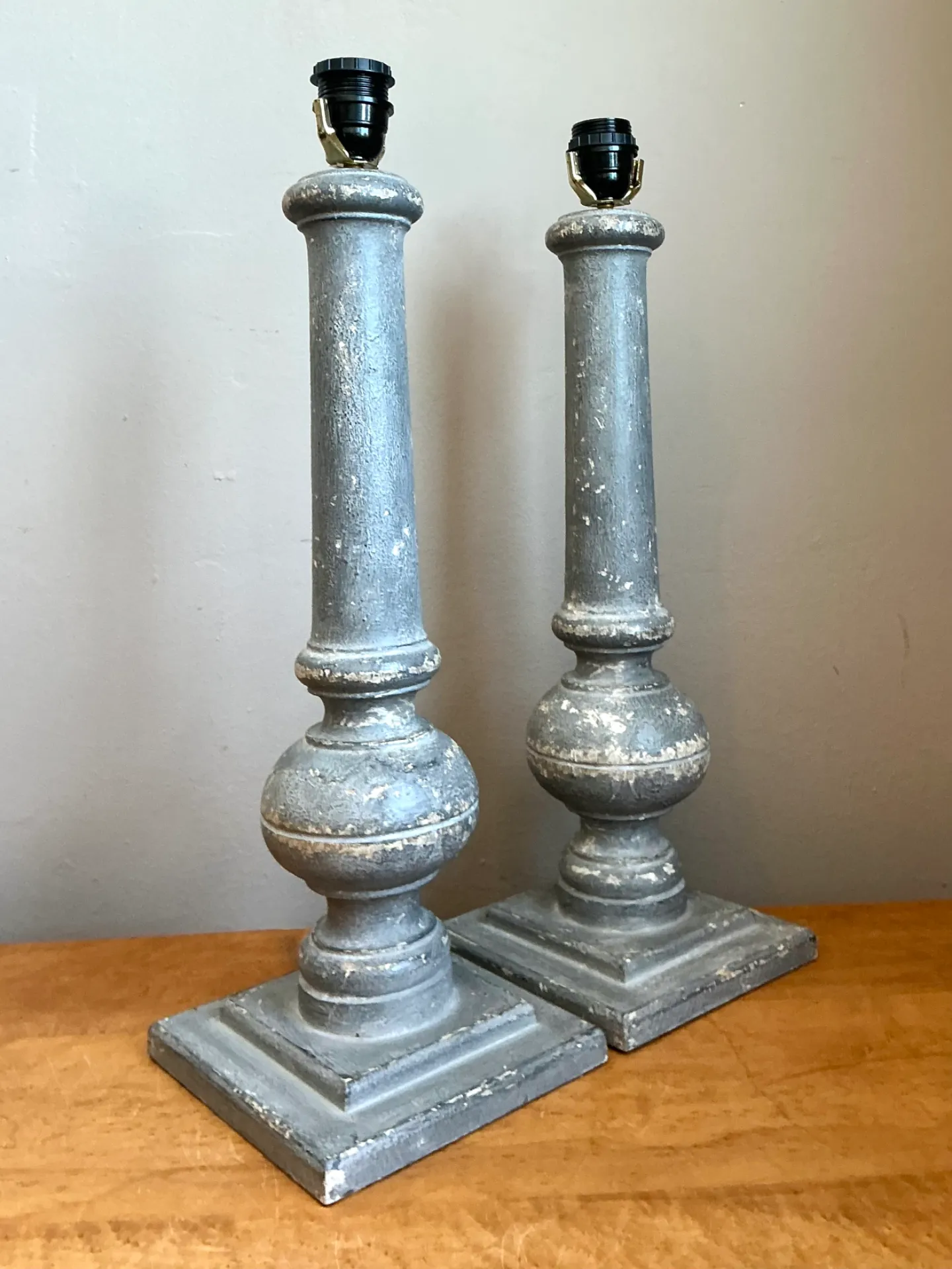 Vintage Distressed Wood Table Lamps - Pair — additional photo 1