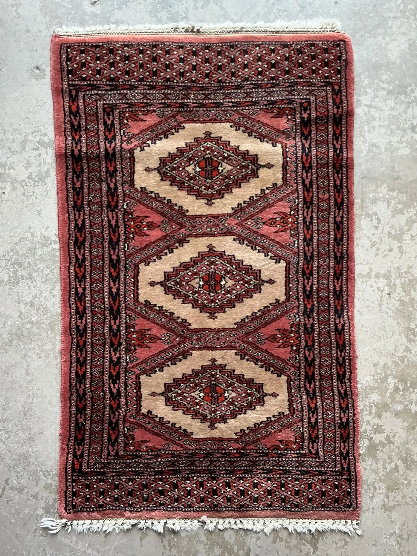 Vintage Persian Hand-Knotted Geometric Rug — additional photo 2