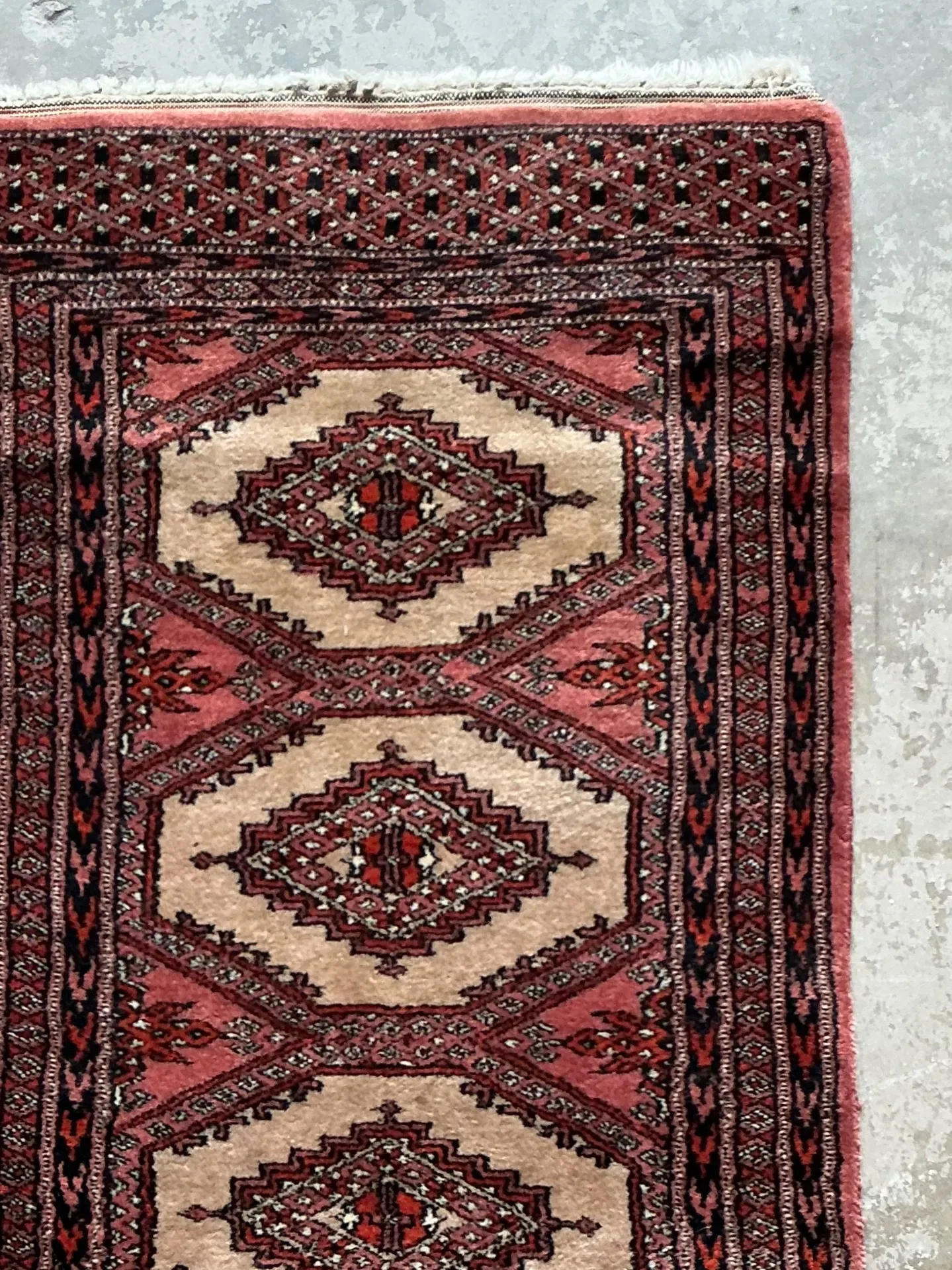 Vintage Persian Hand-Knotted Geometric Rug — additional photo 8