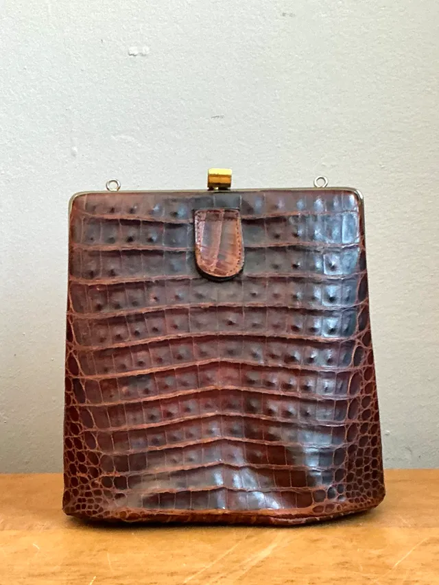 Vintage Crocodile Metal Frame Handbag — additional photo 4