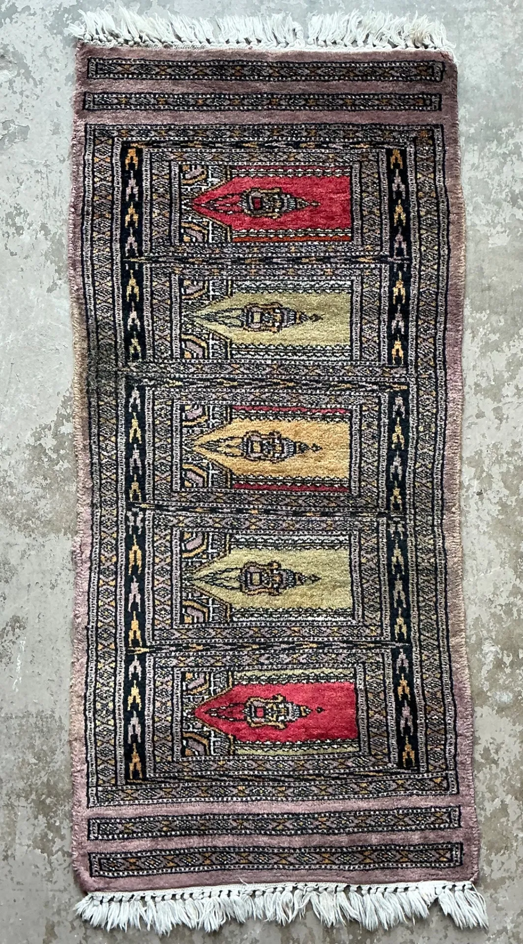 Vintage Hand-Knotted Geometric Rug — additional photo 3