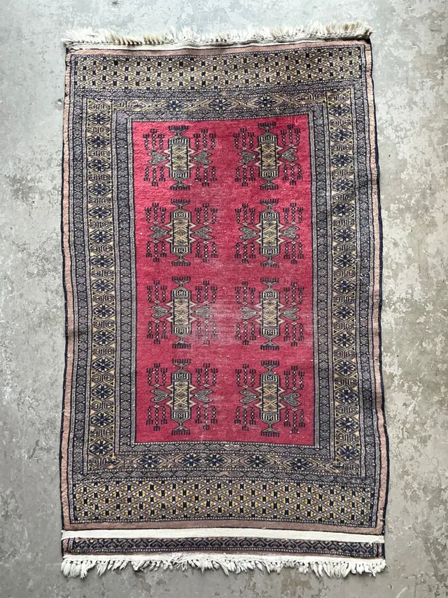 Vintage Hand-Knotted Geometric Wool Rug — additional photo 3